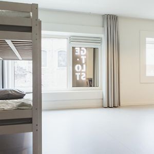 Dormitory Room Mixed